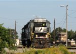 NS 5131 heads through the yard to get its train